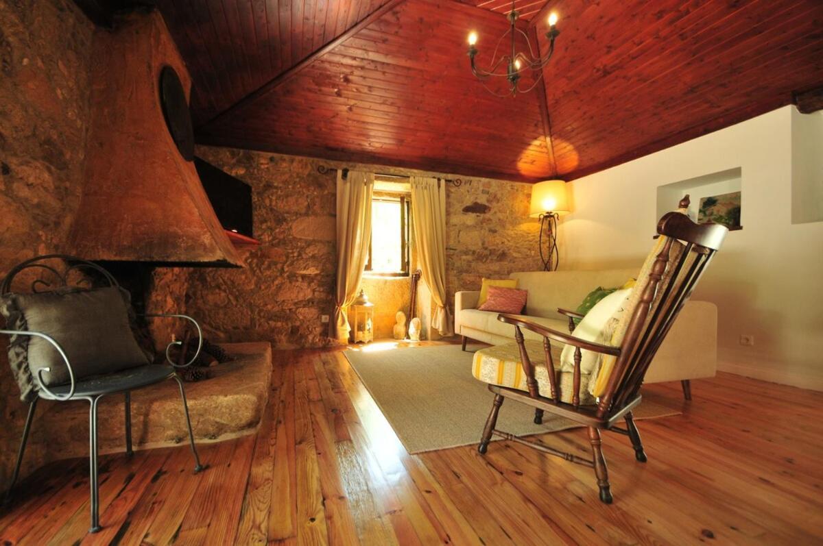 Вилла Casas De Santiago Вила-Нова-ди-Сервейра Экстерьер фото