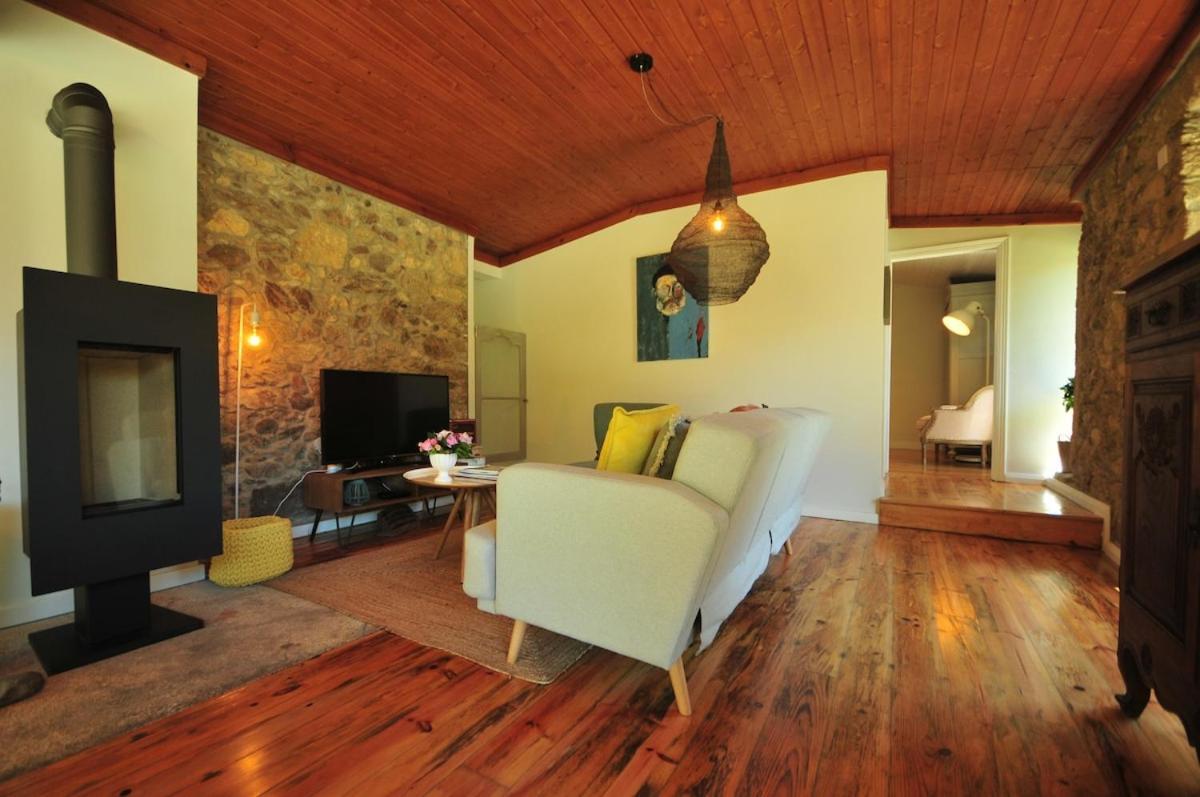 Вилла Casas De Santiago Вила-Нова-ди-Сервейра Экстерьер фото