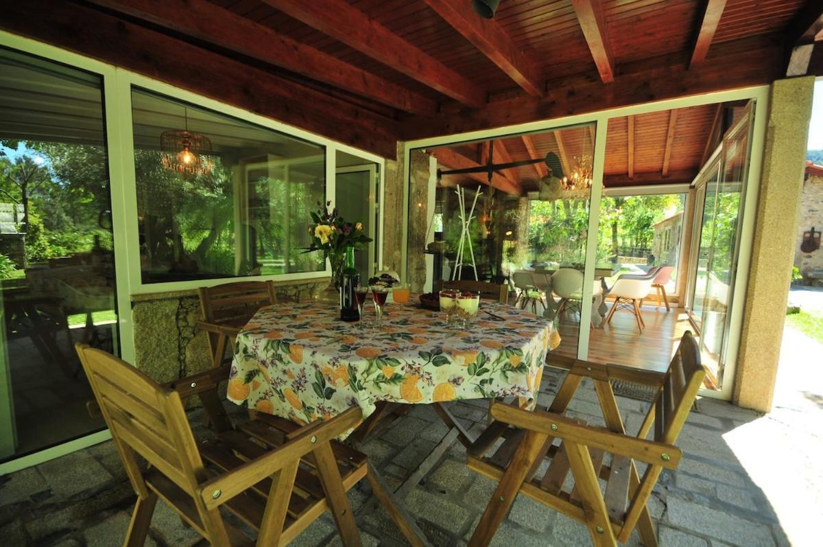 Вилла Casas De Santiago Вила-Нова-ди-Сервейра Экстерьер фото
